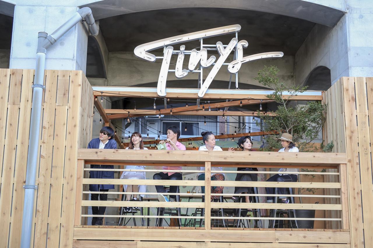 Хостел Tinys Yokohama Hinodecho Экстерьер фото